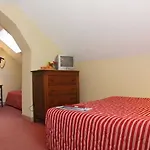 Les Lanchers Hotel