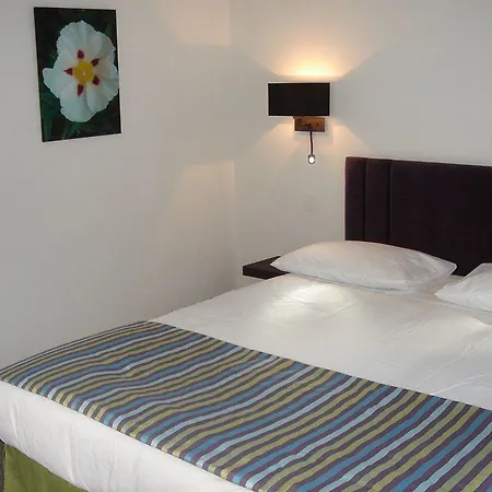 Szálloda Les Lanchers 3*