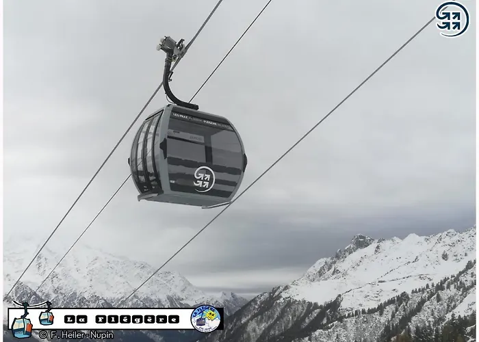 Les Lanchers Готель