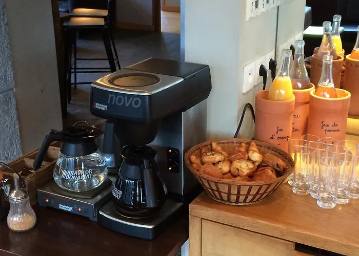 Отель Les Lanchers